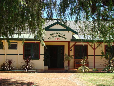 Busselton Guest House - Perths Hotel 17
