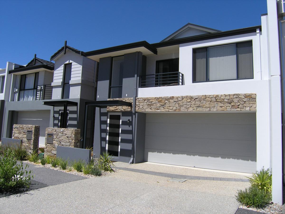 Ellenbrook WA Perths Hotel