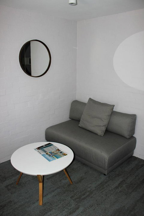 Atrium Hotel Mandurah - Perths Hotel 10
