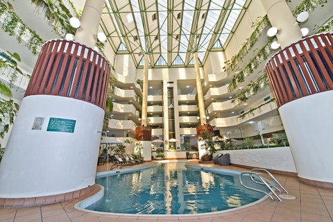 Atrium Hotel Mandurah - Perths Hotel 0