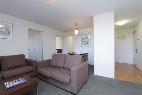 Atrium Hotel Mandurah - Perths Hotel 41