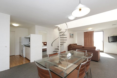 Atrium Hotel Mandurah - Perths Hotel 17