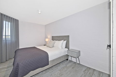 Atrium Hotel Mandurah - Perths Hotel 35