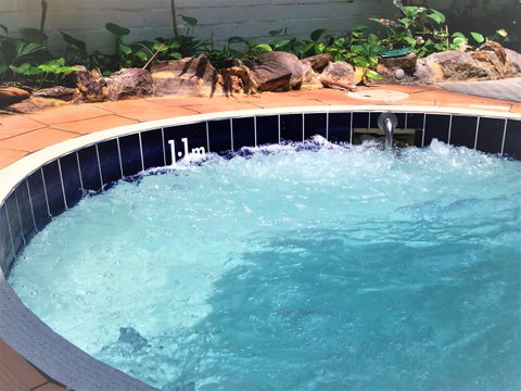Atrium Hotel Mandurah - Perths Hotel 24