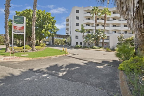 Atrium Hotel Mandurah - Perths Hotel 28