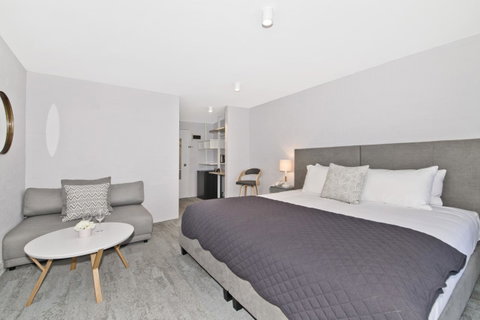 Atrium Hotel Mandurah - Perths Hotel 16