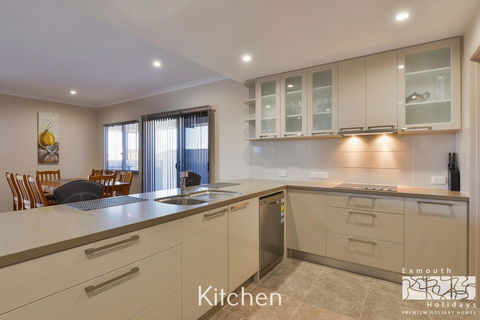 7 Kestrel Place - Perths Hotel 6