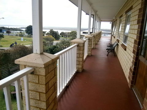 Baywatch Retreat Augusta - Perths Hotel 28