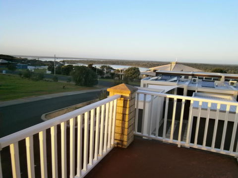 Baywatch Retreat Augusta - Perths Hotel 31