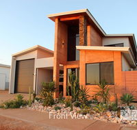 31 Inggarda Lane - Spectacular Views with a Private Jetty and Wi-Fi - Perths Hotel