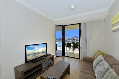 Dolphin Quay Apartments - Perths Hotel 2