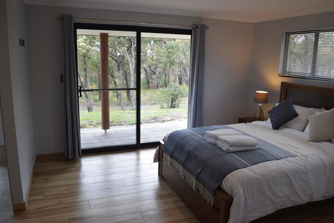 Eagle Bay House - Perths Hotel 26