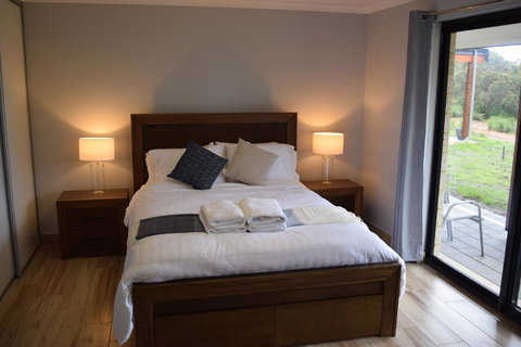 Eagle Bay House - Perths Hotel 7