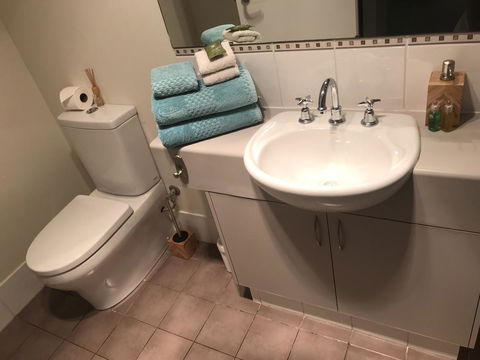 THE SANCTUARY LUXURY HOLIDAY HOME - Perths Hotel 3