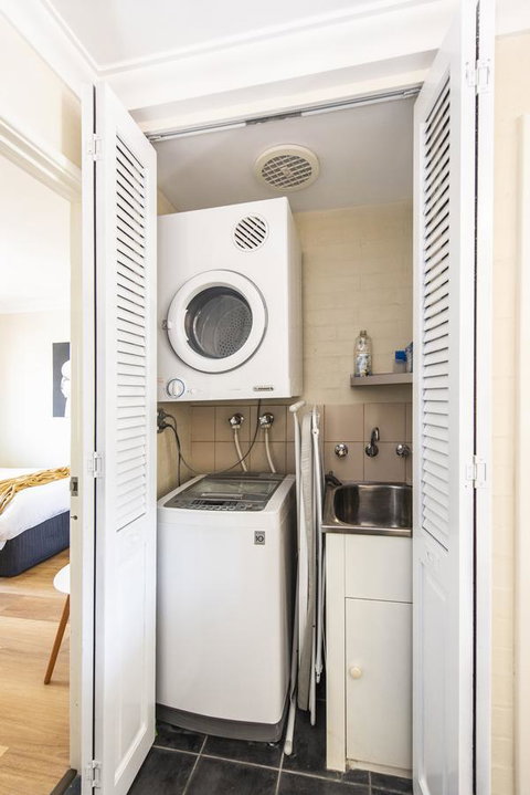 Subiaco Village - 34 - Perths Hotel 11