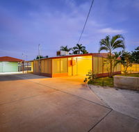 30 Kennedy Street - Perths Hotel