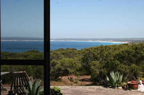 Aqua Views - Perths Hotel 14