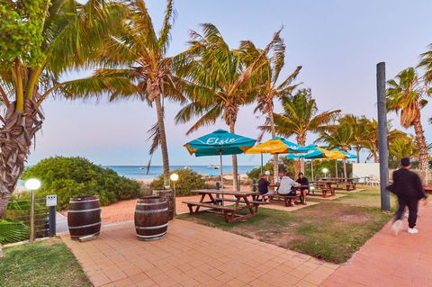 RAC Monkey Mia Dolphin Resort - Perths Hotel 8