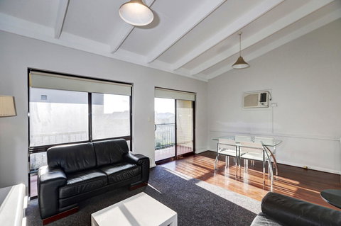 West Beach Lagoon 213 - Corner Unit! - Perths Hotel 2