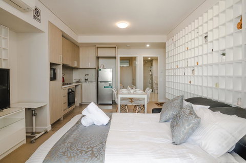 Boutique Carousel Apartment - Perths Hotel 9