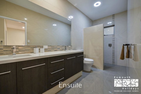 27 Kestrel Place - With Pool And Jetty - Perths Hotel 10