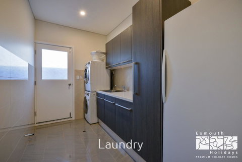 27 Kestrel Place - With Pool And Jetty - Perths Hotel 15
