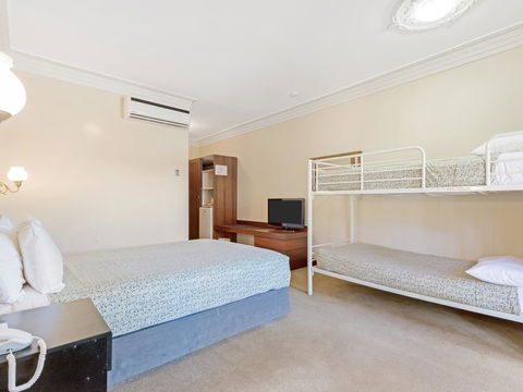 Heritage Country Motel - Perths Hotel 20