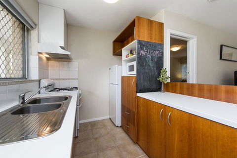 Townshend Rd - Perths Hotel 42