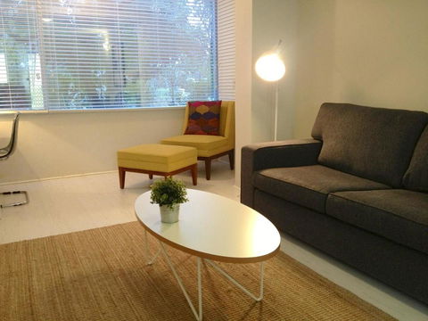 Townshend Rd - Perths Hotel 1