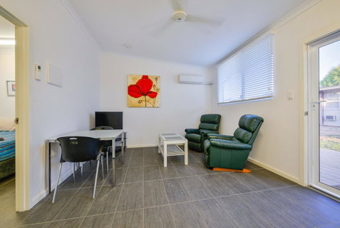 Getaway Villas Unit 384 - Perths Hotel 2
