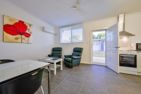 Getaway Villas Unit 384 - Perths Hotel 3