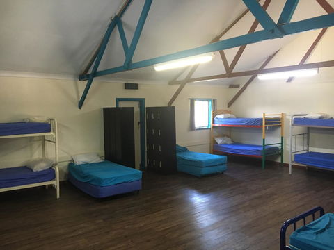 Esperance YHA - Perths Hotel 10