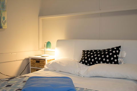 Esperance YHA - Perths Hotel 17