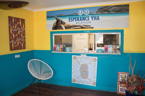 Esperance YHA - Perths Hotel 2