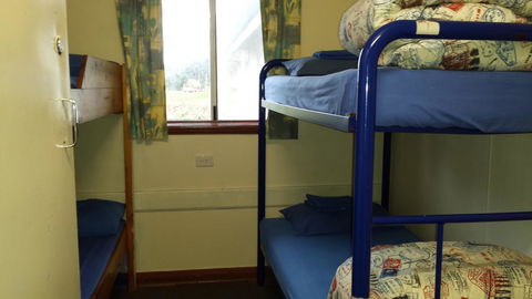 Esperance YHA - Perths Hotel 15