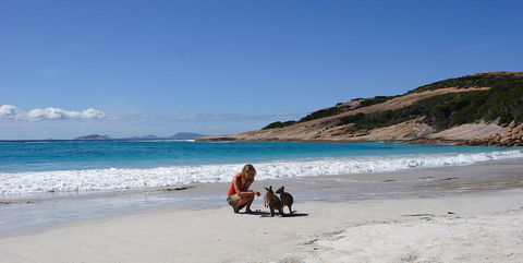 Esperance YHA - Perths Hotel 19