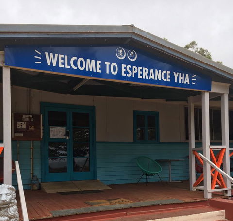 Esperance YHA - Perths Hotel 12