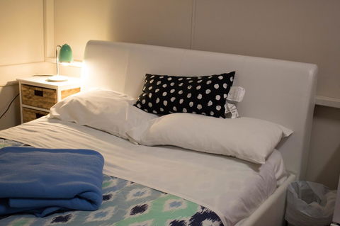Esperance YHA - Perths Hotel 9