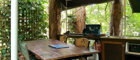 Black Cockatoo Lodge - Perths Hotel 1