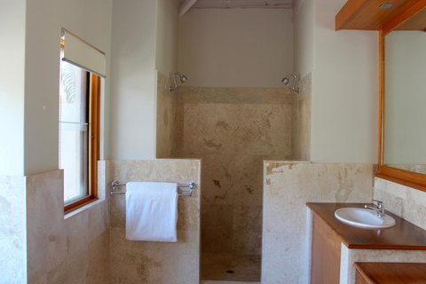 Moana Spa Villas - Prime Yallingup Location - Perths Hotel 14