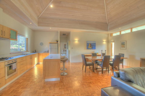 Moana Spa Villas - Prime Yallingup Location - Perths Hotel 15