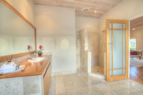 Moana Spa Villas - Prime Yallingup Location - Perths Hotel 30