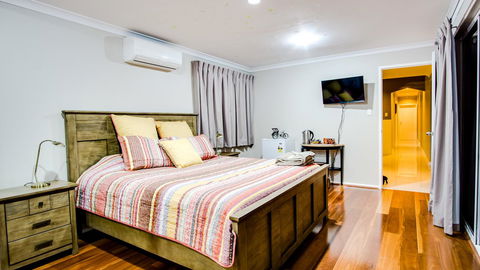 Mullaloo B & B - Perths Hotel 23