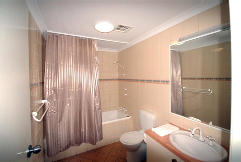 Esplanade Hotel Busselton - Perths Hotel 44