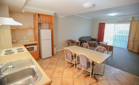 Esplanade Hotel Busselton - Perths Hotel 14
