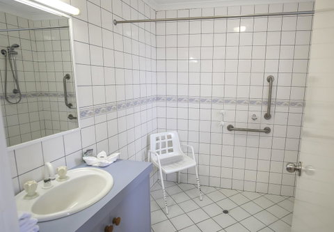 Esplanade Hotel Busselton - Perths Hotel 34