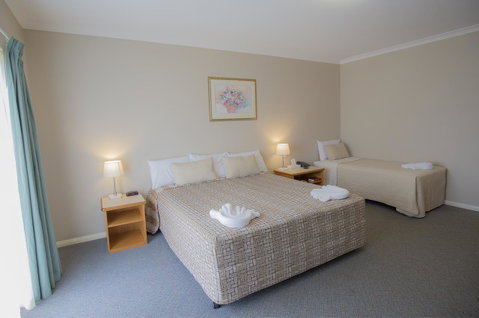 Esplanade Hotel Busselton - Perths Hotel 38