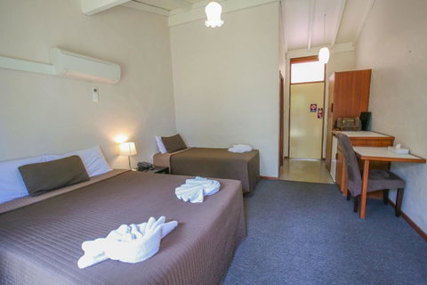 Esplanade Hotel Busselton - Perths Hotel 27