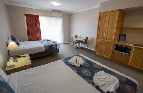 Esplanade Hotel Busselton - Perths Hotel 18