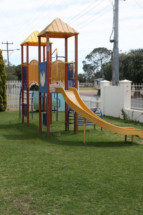 Esplanade Hotel Busselton - Perths Hotel 10